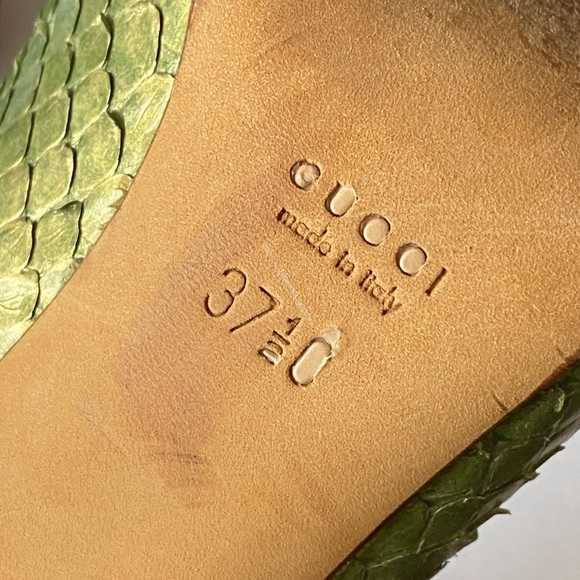 GREEN GUCCI PYTHON SNAKE HEELS 💚 - Picture 4 of 5